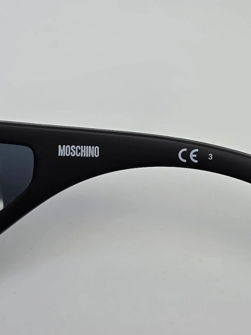Moschino MOS021 Matte Black Frame Grey Lens Oversized Aviator Sunglasses w/ Case